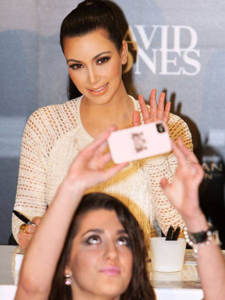 Ünlülerle fotoğraf o kadar da havalı değil - Resim: 2