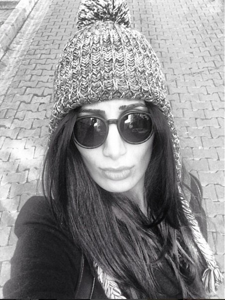 Ünlü şarkıcı çok kızdı varoş değil zenginim! - Resim: 2