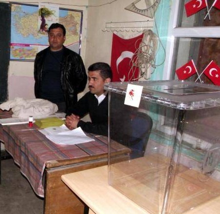 2011 seçiminin en ilginç kareleri - Resim: 4