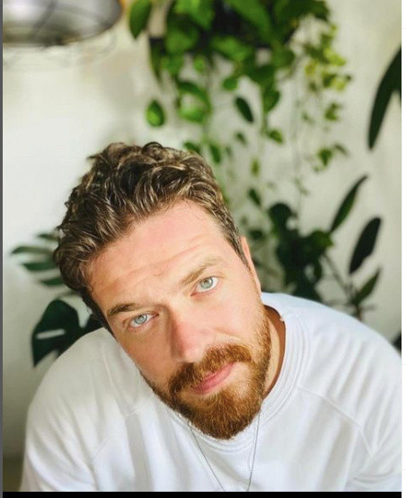 Acun Ilıcalı boş durmadı! Tuzak dizisi için bakın hangi oyuncuyla el sıkıştı? - Resim: 1