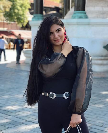 Takipçisine olay cevap verdi Hanife Gürdal 'Sanayide mi işe başladınız?' sorusuna sinirlendi - Resim: 3