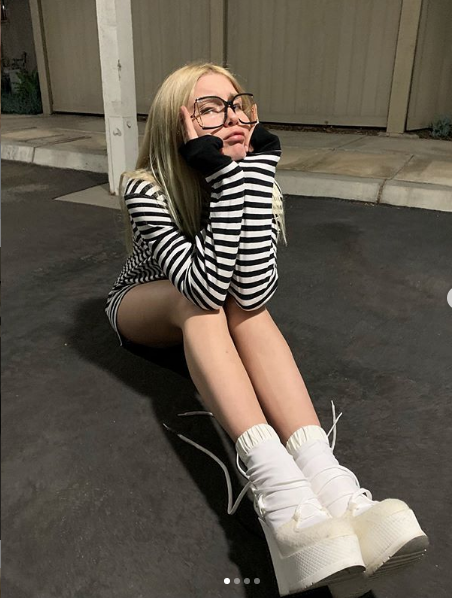 Ev kirası olay olan Aleyna Tilki'nin yatak pozu sosyal medyaya damga vurdu! - Resim: 1