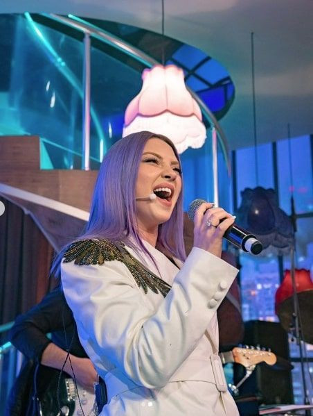 Ece Seçkin yeni imajını iddialı pozlarıyla beraber paylaştı herkesi hayran bıraktırdı - Resim: 4