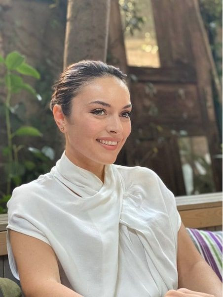 Ezgi Mola Hazal Kaya'nın o sözlerini çürüttüğünü söyledi olay açıklamalar - Resim: 1