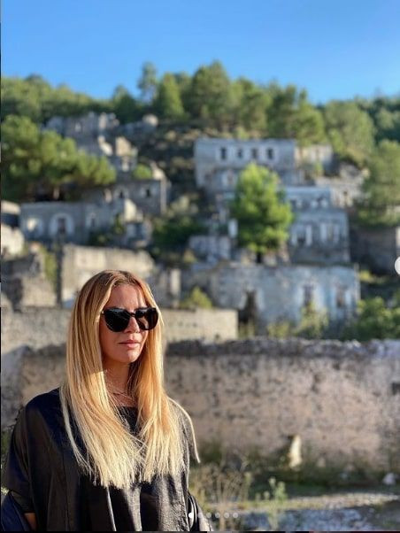 Ivana Sert'ten şaşırtan itiraf: Şampuanımın içine asit koydular - Resim: 1