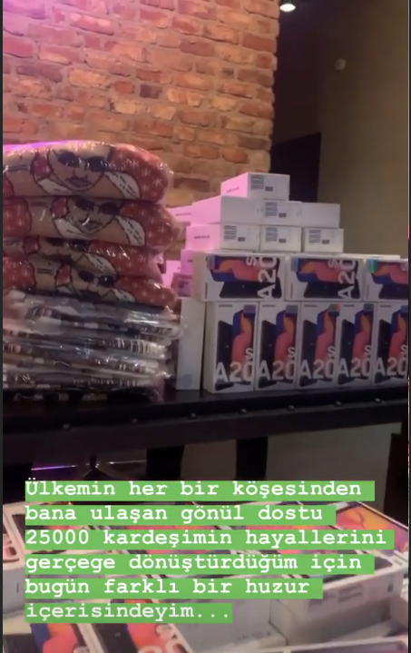 Sosyete kasabı Nusret Gökçe 25 bin hayranına hediye yolladı bakın neler var - Resim: 4