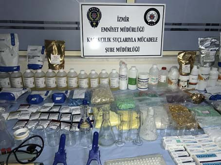 İzmir'de lüks villaya baskın! Vücut geliştirme şampiyonu gözaltında - Resim: 2