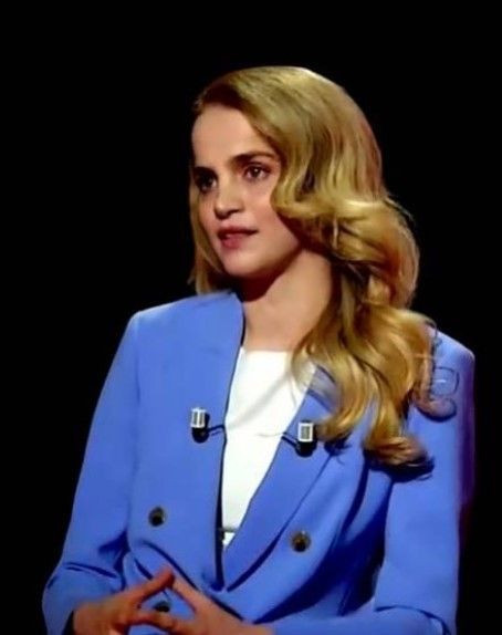 Ezgi Mola ve Tuğçe Kazaz şeriattan birbirine girdi 'Yallah Arabistan'a - Resim: 3