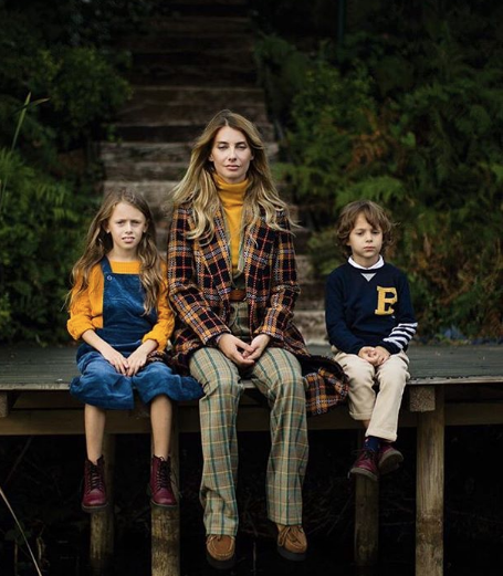 Tuba Ünsal'ın sütyenli asansör pozu olay oldu - Resim: 2