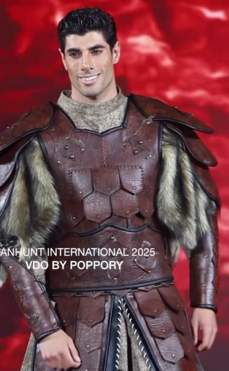 Özkan Görmez dünyanın en yakışıklı 6'ıncı erkeği oldu cümle aleme bozuk attı - Resim: 3