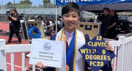 12 yaşında üniversite bitirdi, şimdiki hedefi ise... - Resim: 0