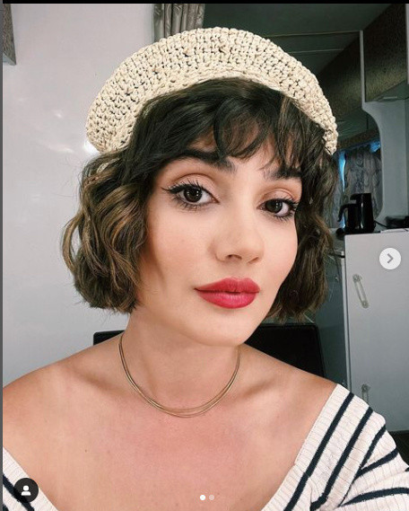 Dizi gitti dostluk bitti! Sevda Erginci dizi biter bitmez sosyal medyadan partnerini sildi - Resim: 0