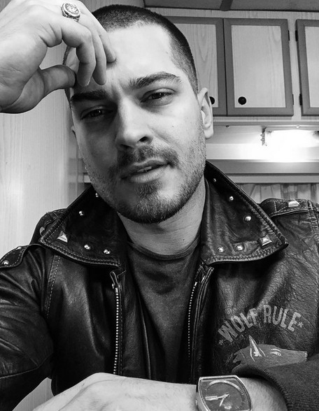 Çağatay Ulusoy'un yeni aşkı hem güzel hem sosyetik - Resim: 3