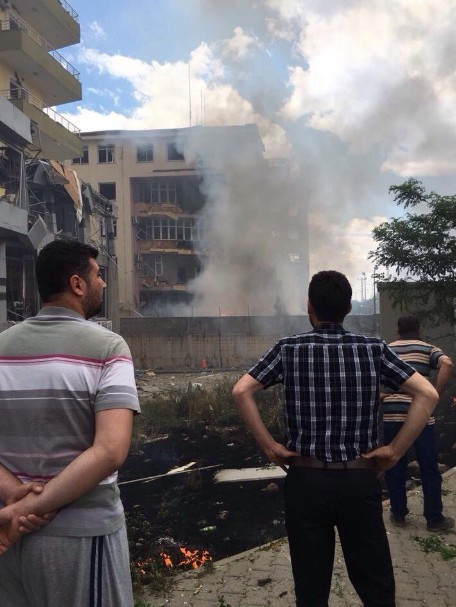 Midyat patlaması ilk fotoğraflar savaş alanı gibi! - Resim: 4
