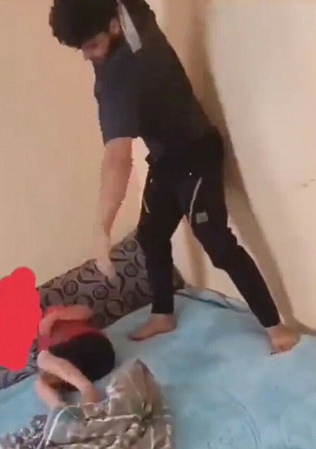 Çocuğunu kemerle dövdü! Mersin'de Suriyeli baba gözaltına alındı: Çocuğun çığlıkları içleri acıttı - Resim: 0