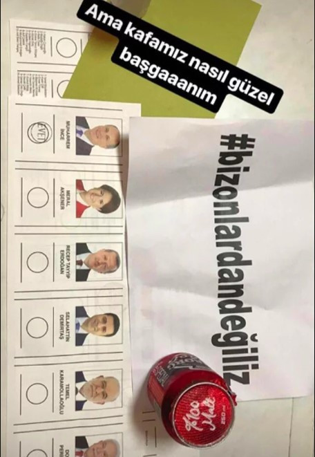 Seçimden en ilginç oy pusulası fotoğrafları! - Resim: 4