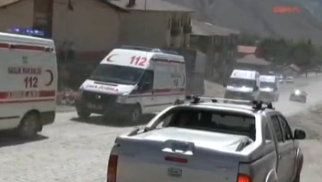 Hakkari'de 8 asker şehit oldu - Resim: 4