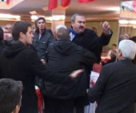 MHP'de yumruklar konuştu - Resim: 1