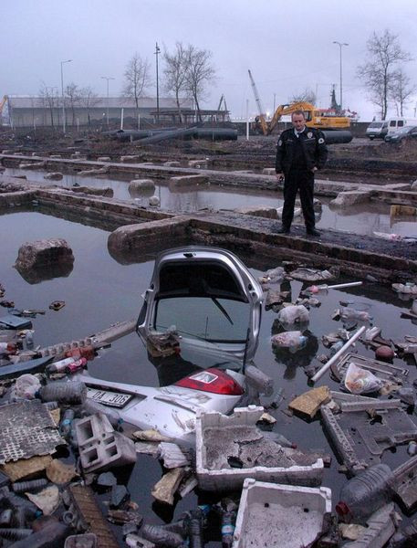Otomobili yanlış vitese takınca... - Resim: 1