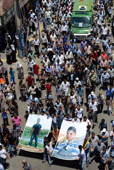 Gözler bugün bu cenazedeydi! - Resim: 4