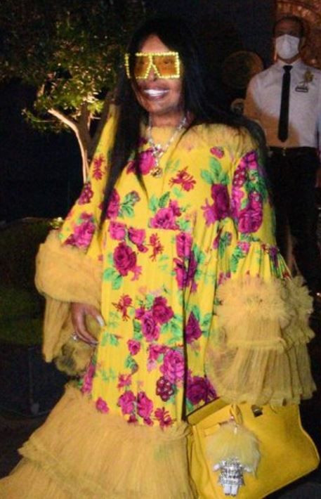 Bülent Ersoy bir saatte 8 bin 500 liralık yemek yedi - Resim: 3