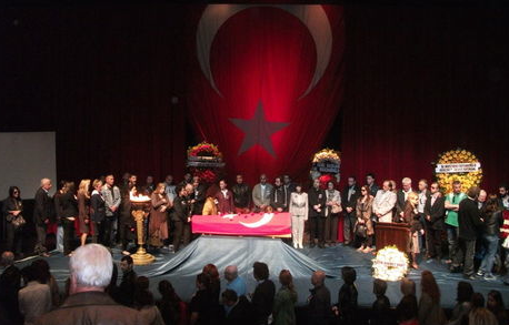 Usta oyuncuya hüzünlü veda - Resim: 2