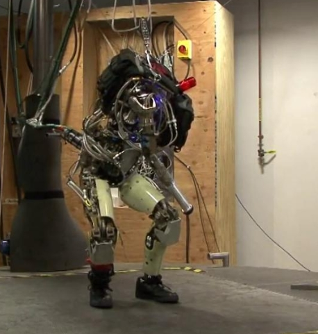 Asker robot ABD ordusunda göreve başlıyor - Resim: 1