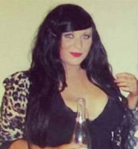 Depresyondan kurtulmak için kendisiyle evlendi - Resim: 1