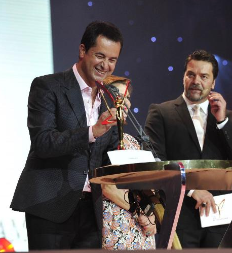 Acun bu dizinin peşine düştü! - Resim: 4