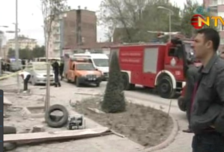 İşte Malatya'da çöken binadan ilk görüntüler! - Resim: 1