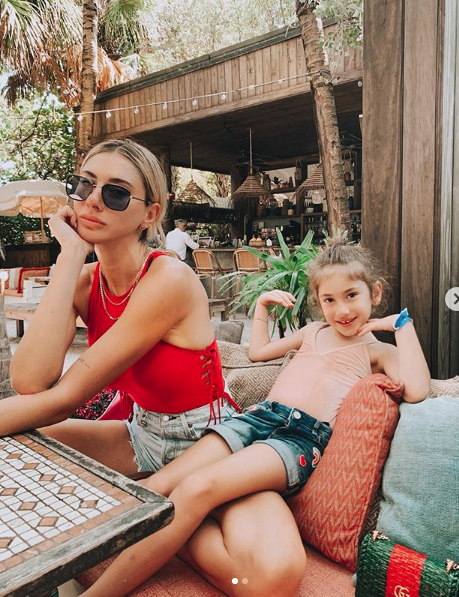 Miami tatili yapan Şeyma Subaşı bornozla frikik verdi Acun Ilıcalı'dan para istemişti - Resim: 1