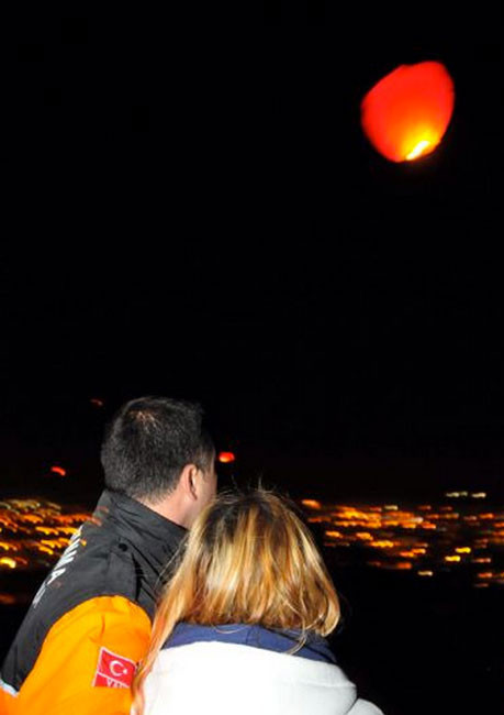 Van depreminin üzerinden 1 yıl geçti - Resim: 4