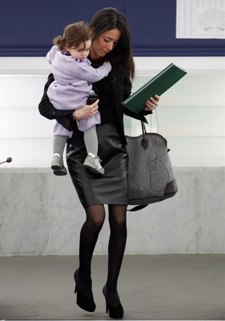 Bebek vekil oylamada - Resim: 4