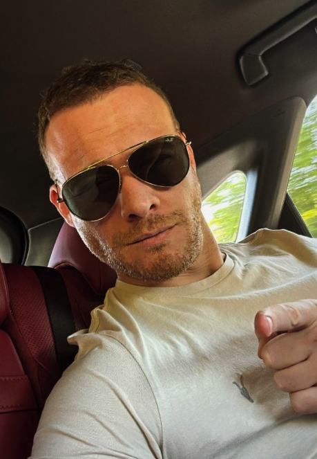 Kerem Bürsin, eski sevgilisinin en yakın arkadaşıyla aşk yaşıyor! O hamlesi her şeyi açık etti - Resim: 2