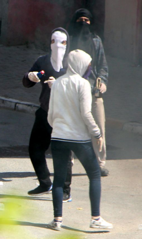 Kim bu maskeliler? - Resim: 2