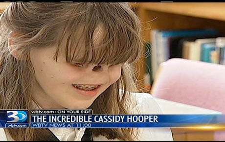 Burun ve gözü olmayan kız - Resim: 4