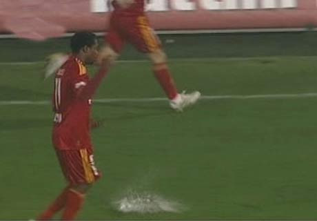 Galatasaraylı Keita aldattı! - Resim: 3