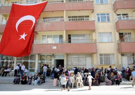 Erhan Ar'ın ailesi böyle üzülmüştü! - Resim: 3