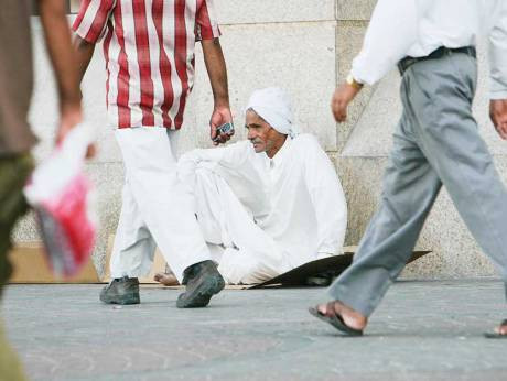 Zengin olmak için dilenmeye geliyorlar! - Resim: 2