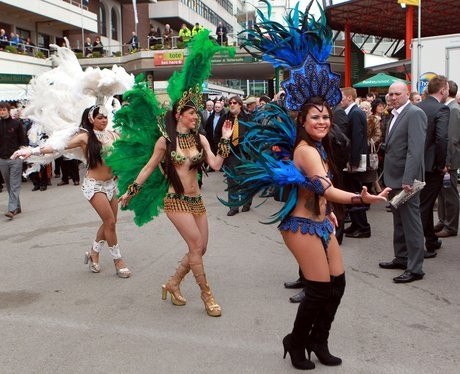 İngiliz futbolcu bardağa idrarını yapıp... - Resim: 3