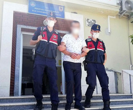Sakarya'daki tacizci dolandırıcı çıktı! 'Paraları keyifle yiyoruz' paylaşımı - Resim: 0