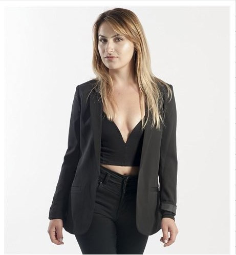 Derin dekolte ile sosyal deney! - Resim: 1