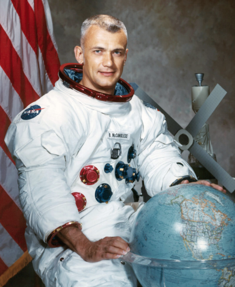 Uzayda serbestçe dolaşan ilk insan öldü - Resim: 3