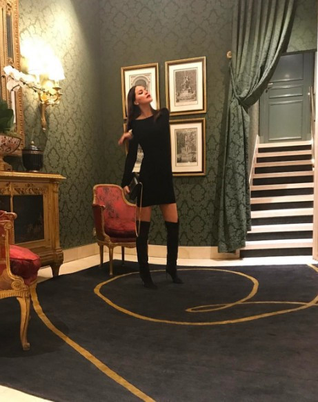 Ebru Şallı bikinili fotoğraf paylaştı olay oldu - Resim: 3