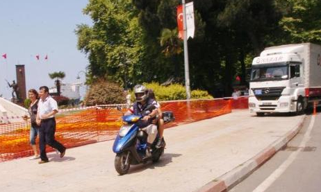 Bu fotoğrafta bir terslik var! - Resim: 3