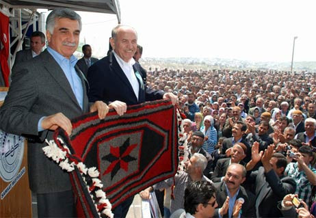 Kadir Topbaş ezilme tehlikesi atlattı - Resim: 1