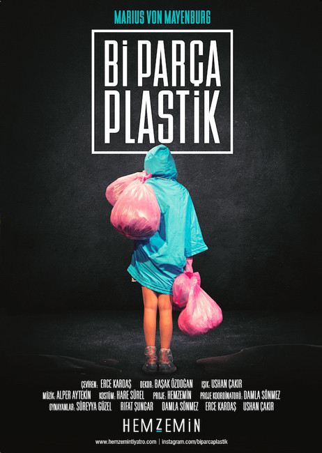 Bir Parça Plastik Hemzemin Tiyatro ekibi tarafından sergilenmeye devam ediyor - Resim: 2