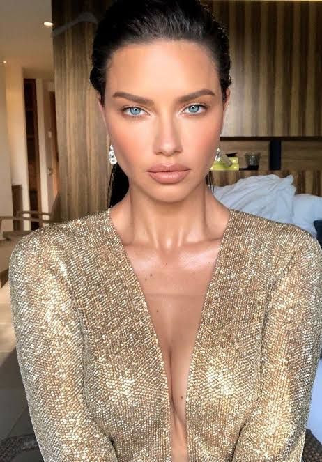 Adriana Lima'nın gizemli aşkı! Yeni ilişkisini böyle duyurdu! - Resim: 3