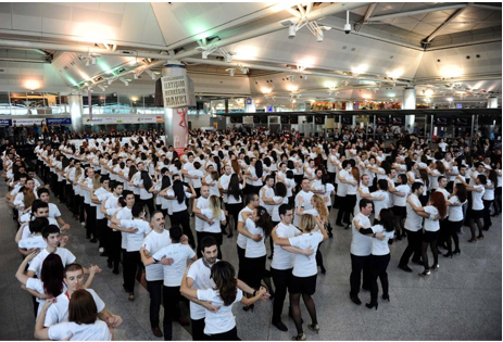 Atatürk Havalimanı'ında dans rekoru - Resim: 1