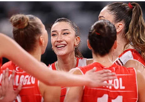 Milli voleybolcu Hande Baladın'a 'asitli tehditte' yeni gelişme - Resim: 4